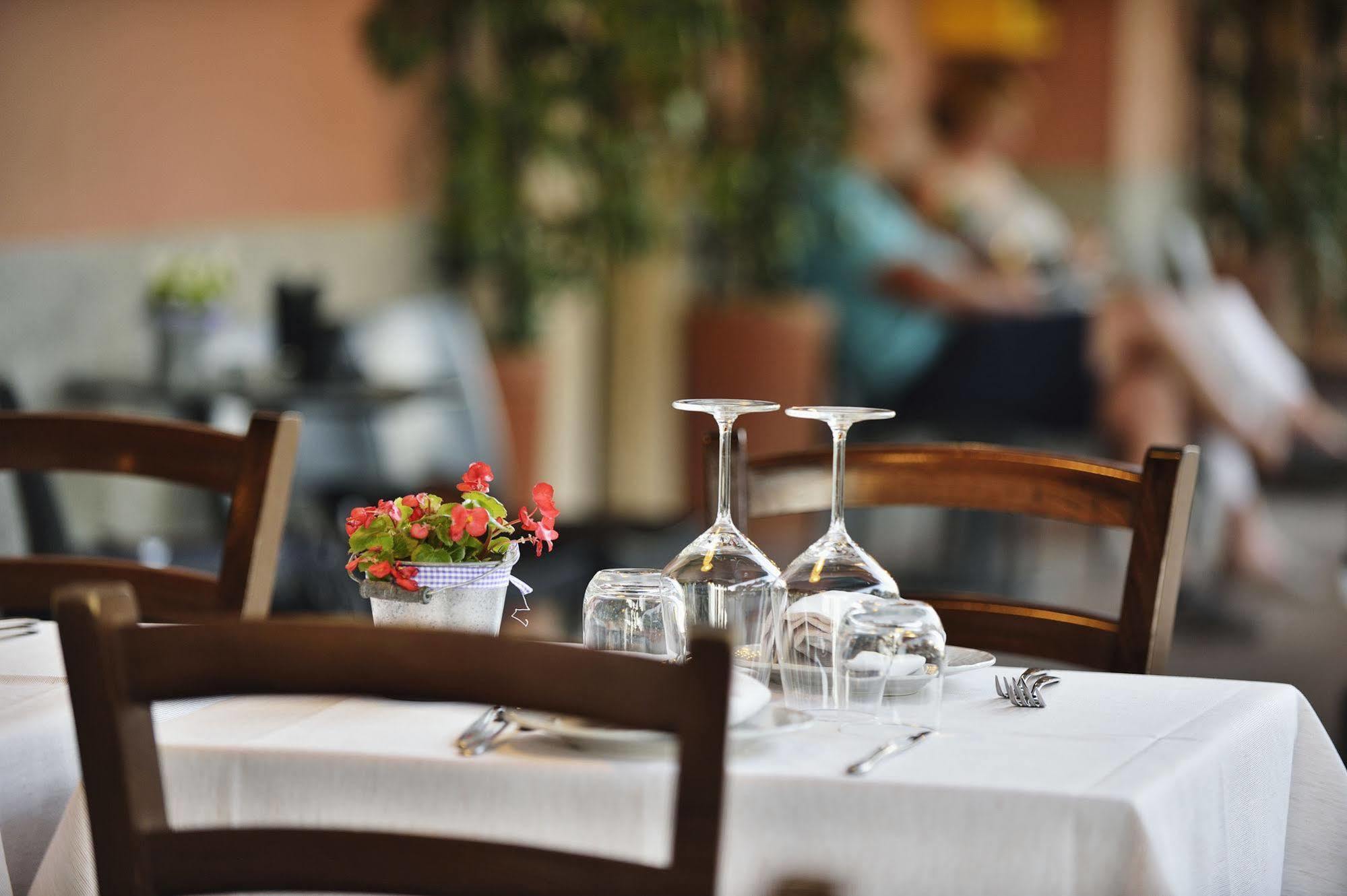 Antica Locanda Luigina Mattarana Eksteriør billede