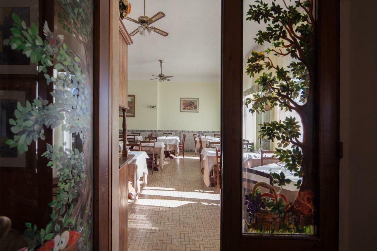 Antica Locanda Luigina Mattarana Eksteriør billede