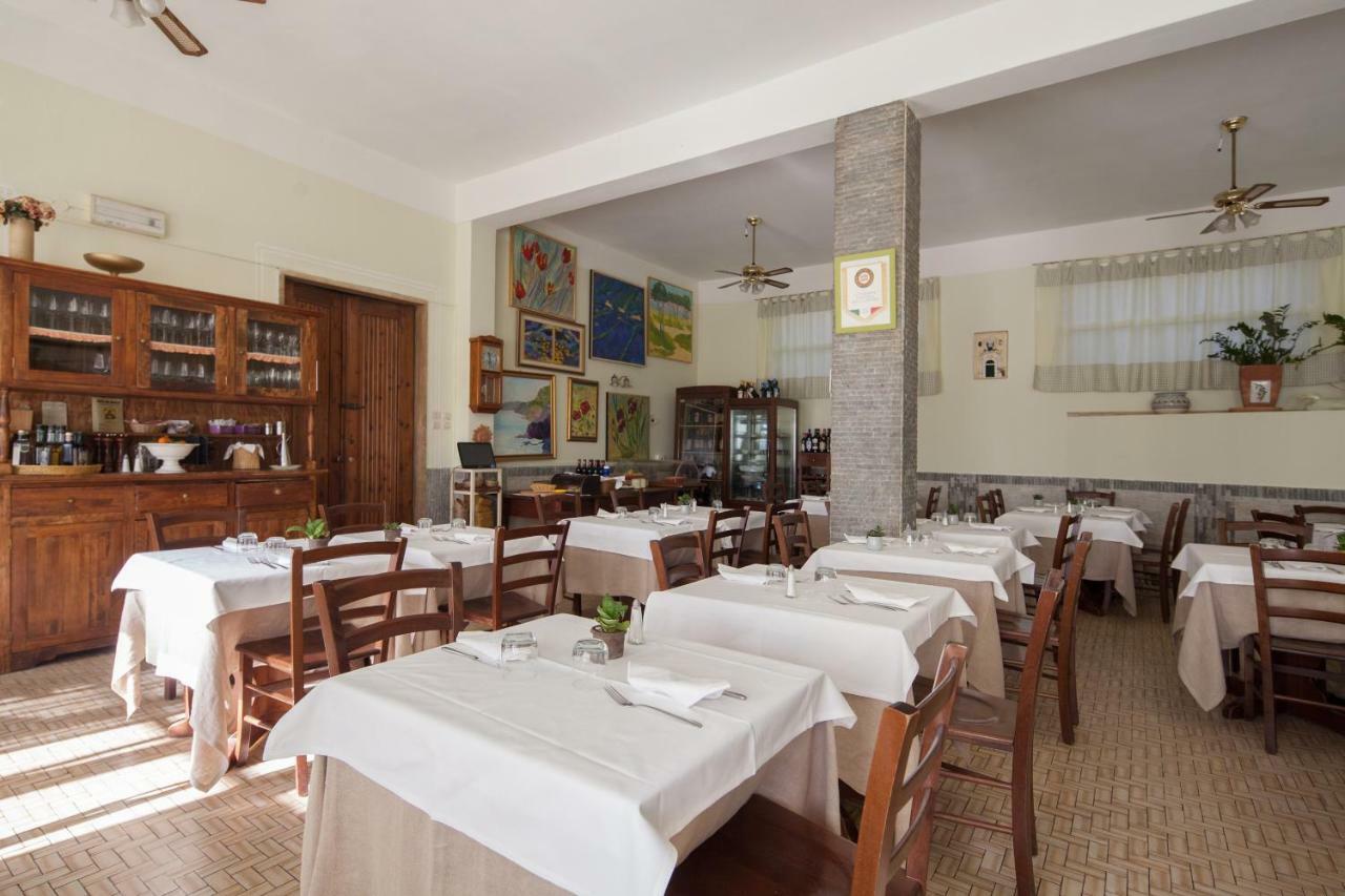 Antica Locanda Luigina Mattarana Eksteriør billede